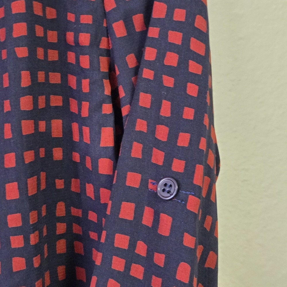 COLLECTIVE CONCEPTS Burgundy Navy Geometric Print Pull On V-Neck Blouse Size S - Picture 5 of 11